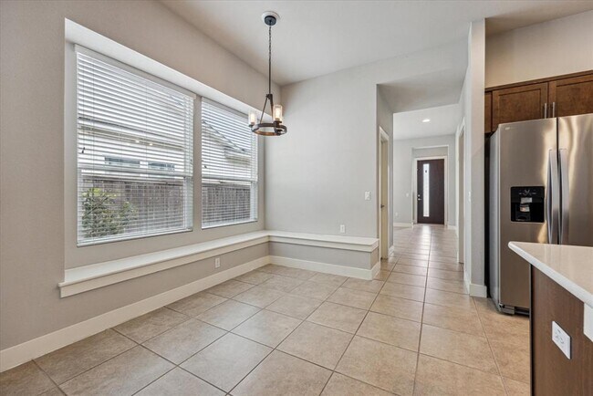 Building Photo - 5412 Gooding Dr