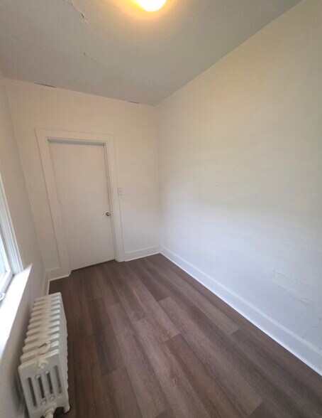 Building Photo - 2560 S Austin St