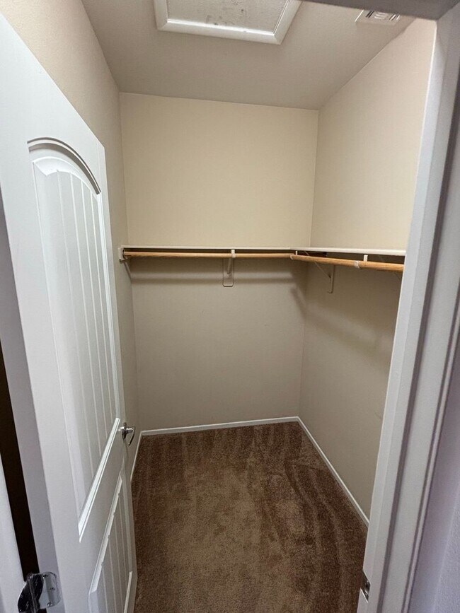 Building Photo - Gated 3-Bedroom Home with Community Pool Near Fort Apache & Blue Diamond