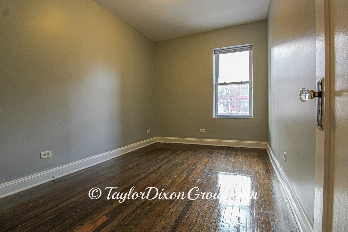 Building Photo - 6607 S Greenwood Ave