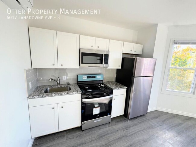 Building Photo - Lovely & Bright 2BR/1BA Near Shopping & Septa