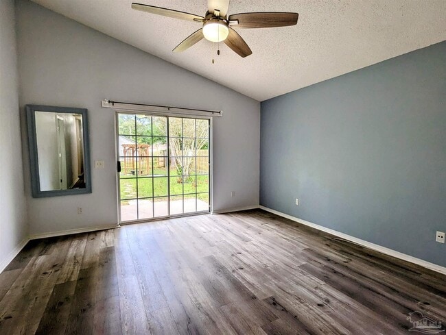 Building Photo - 2466 Redoubt Ave