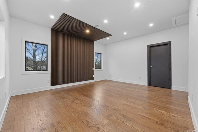 Building Photo - 357 Hamilton Ave