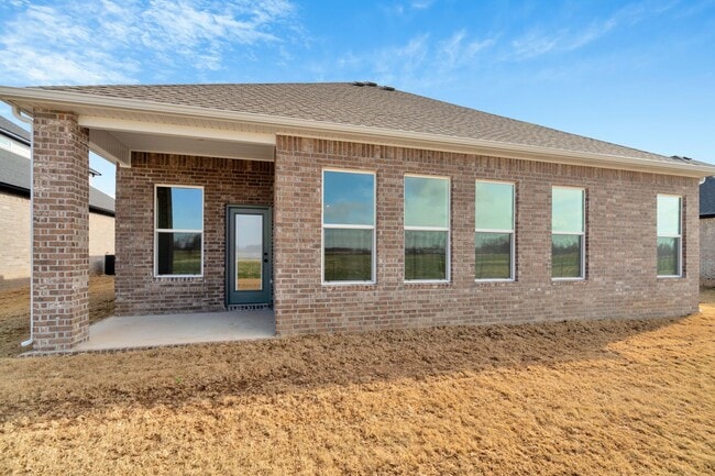 Building Photo - Brand-New Luxurious 4 Bedroom in Bentonville!  FENCE INCLUDED!