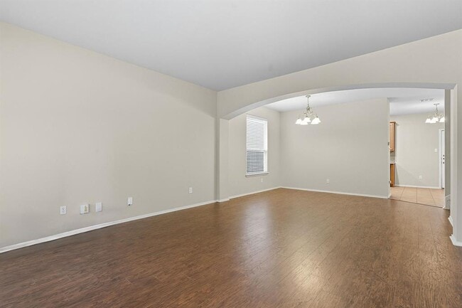 Building Photo - 10512 Wylie Dr