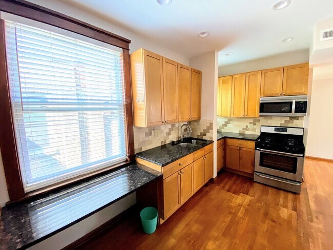 Building Photo - 2328 N Kostner Ave