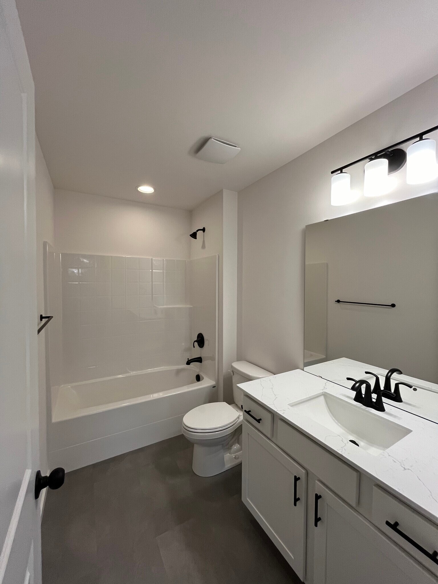 Building Photo - 12130 Bay Heights Pl