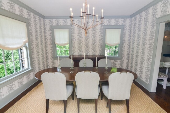 Building Photo - English Cottage in the heart of Belle Meade