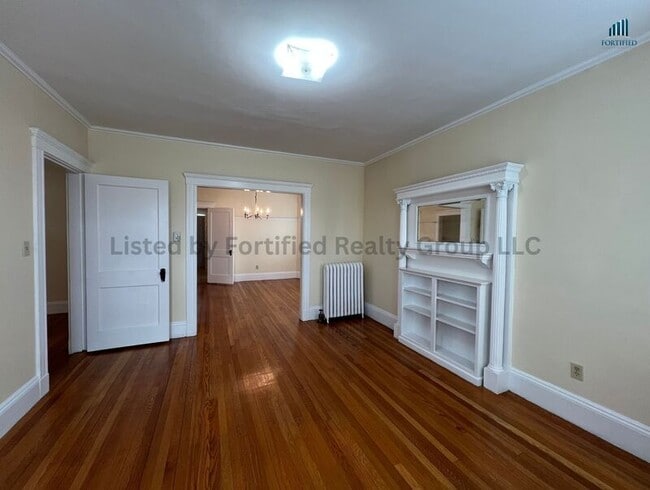 Building Photo - 142 Washington St