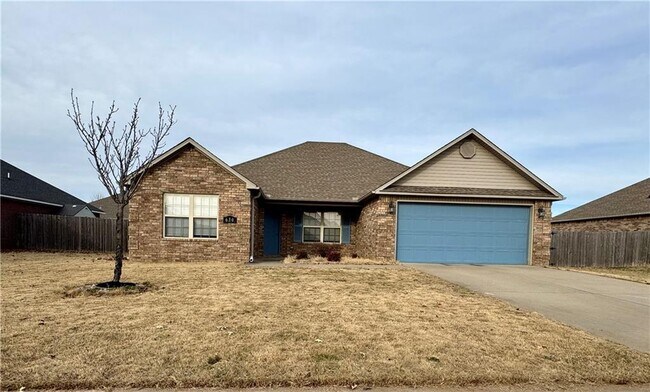 Building Photo - 630 Lasso Ln