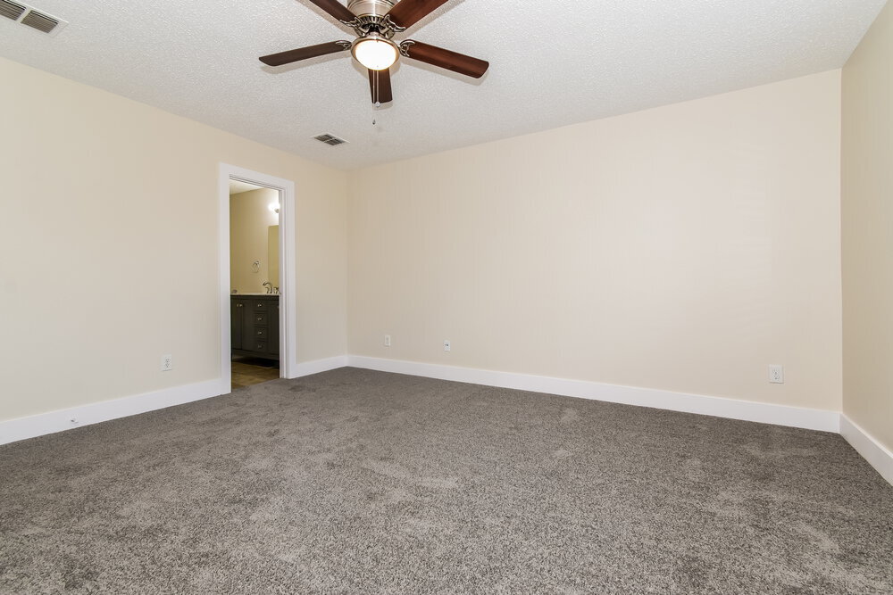 Building Photo - 2327 Graystone Dr