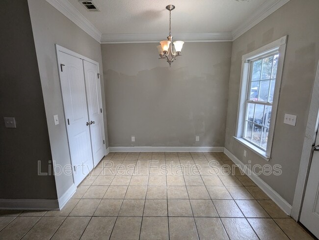 Building Photo - 407 Bradwell St