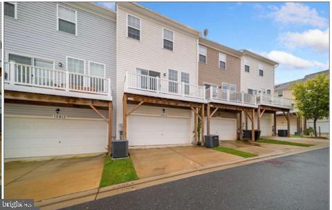 Building Photo - 12815 Sutherby Ln