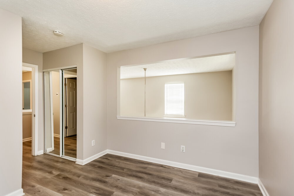 Building Photo - 205 Silver Ridge Dr
