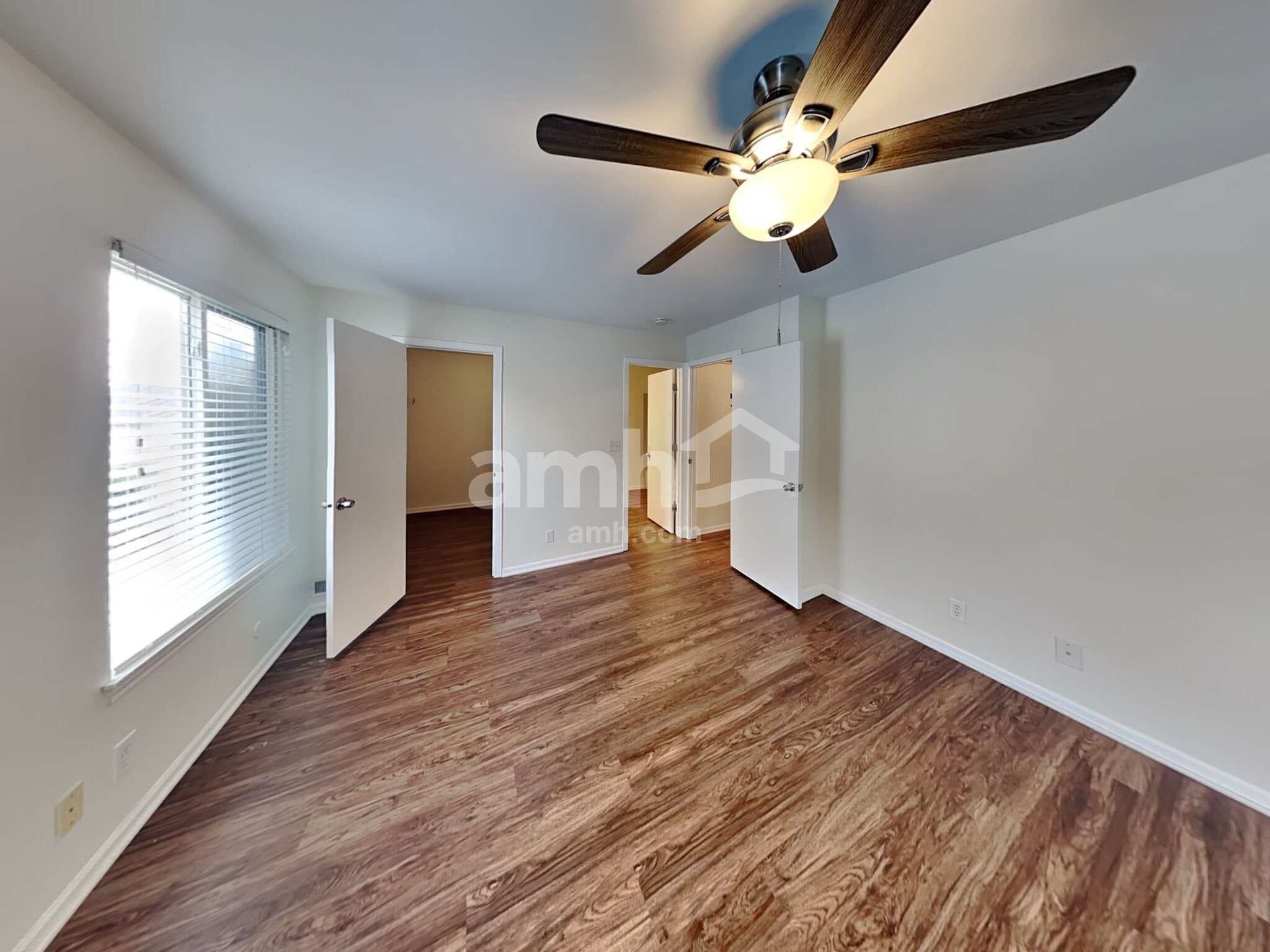Building Photo - 21744 W Knollwood Dr