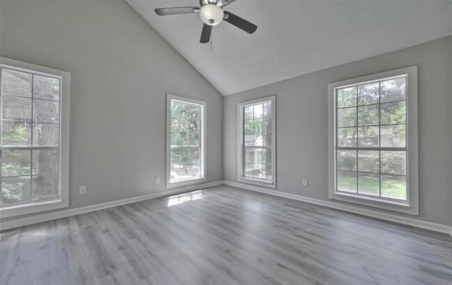 Building Photo - 17805 Villa Way Dr