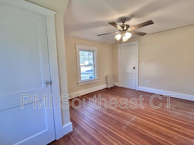 Building Photo - 142r Old Norwich Rd