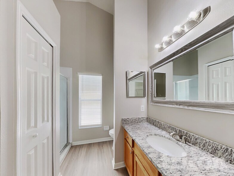 Building Photo - 2143 Kaylas Ct