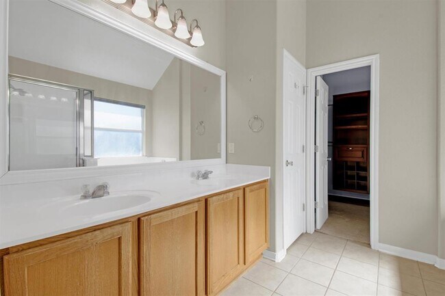 Building Photo - 3300 Winding Shore Ln