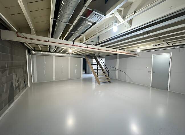 Building Photo - 310 Fishel Ave