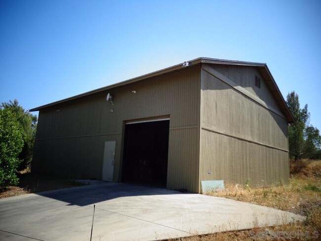 Building Photo - 28560 Lilac Rd