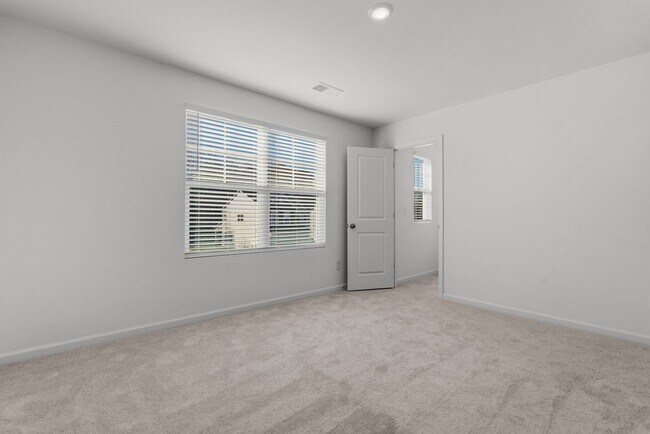 Building Photo - Beautiful 2-Story 4 Bedroom, 3 Bath Home in Angier — Just 30 Minutes from Downtown Raleigh