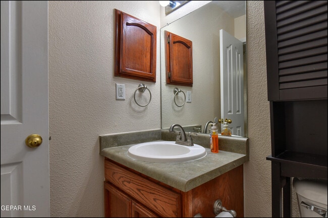 Building Photo - 508 Covington Ridge Way