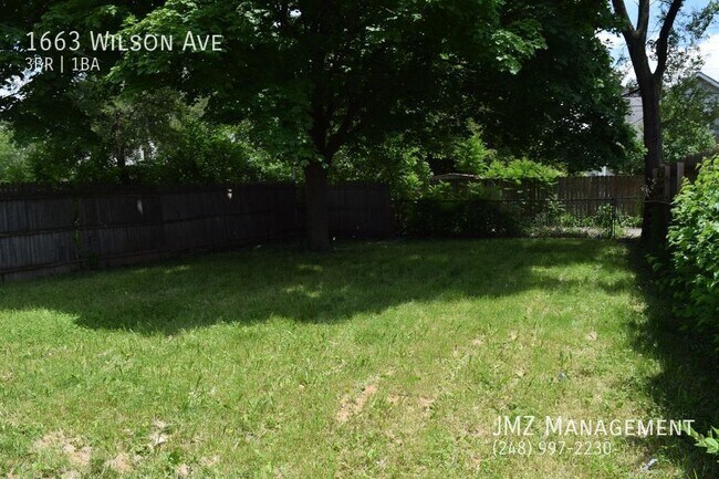 Building Photo - 1663 Wilson Ave