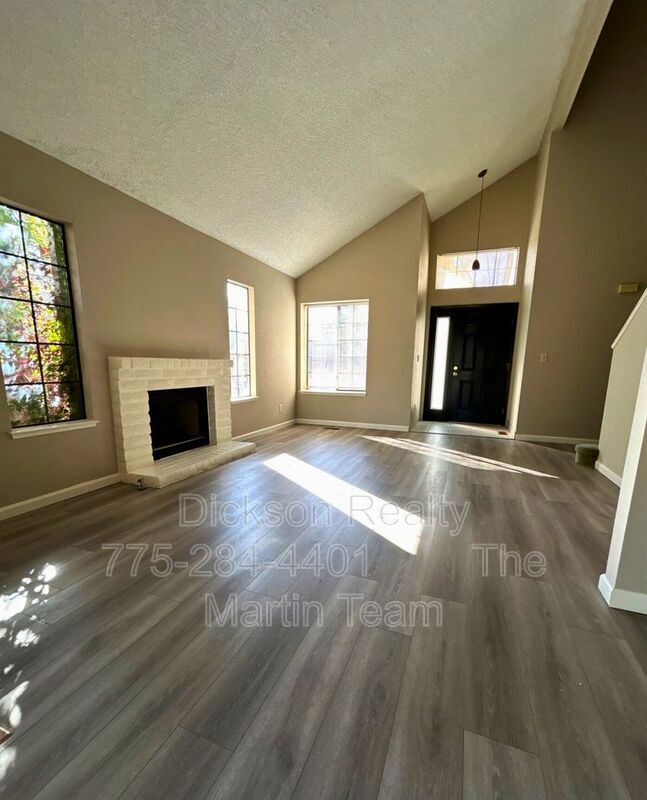 Building Photo - 5721 Royal Vista Way