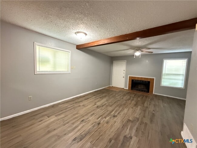 Building Photo - 924 N 7th St