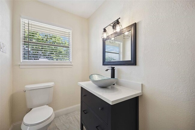 Building Photo - 3403 Linkwood Dr