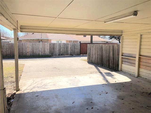Building Photo - 914 Schulze Dr