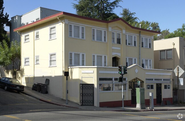 Building Photo - 3232-3242 Park Blvd
