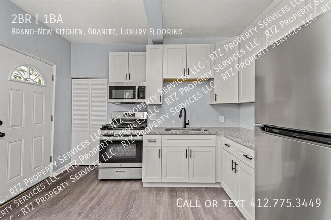 Building Photo - 904 Hilltop St