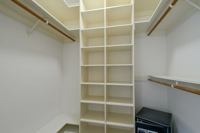 Building Photo - 3217 Gough St