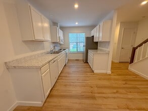 Building Photo - 4247 The Oaks Dr