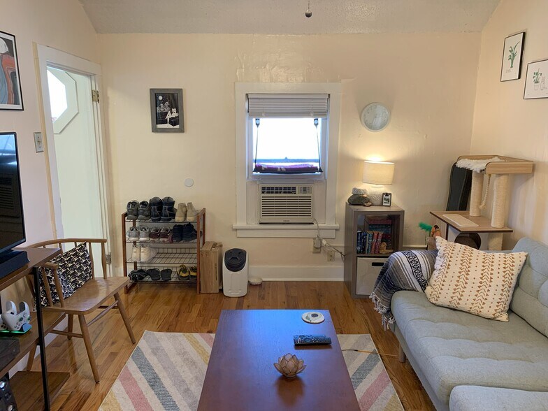 Building Photo - 1329 Connecticut St