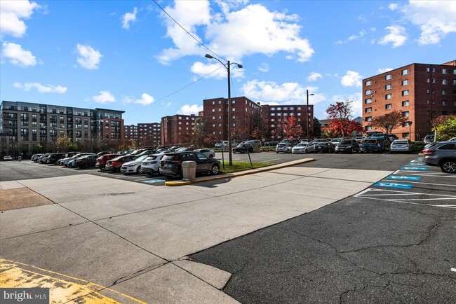 Building Photo - 1830 Columbia Pike