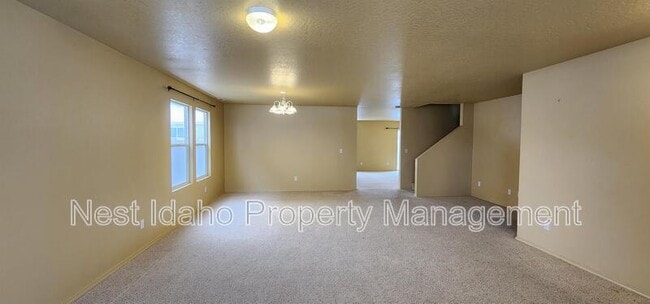 Primary Photo - 164 E Linmar Dr