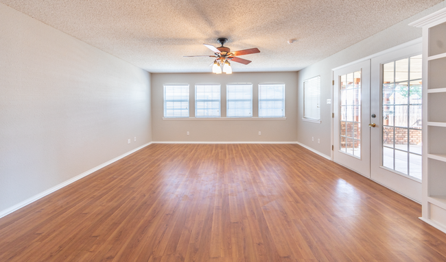 Building Photo - Pre-Leasing - 4 bed 2.5 bath - Frenship ISD