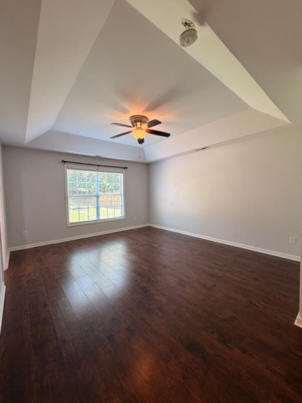 Building Photo - 925 Corison Loop