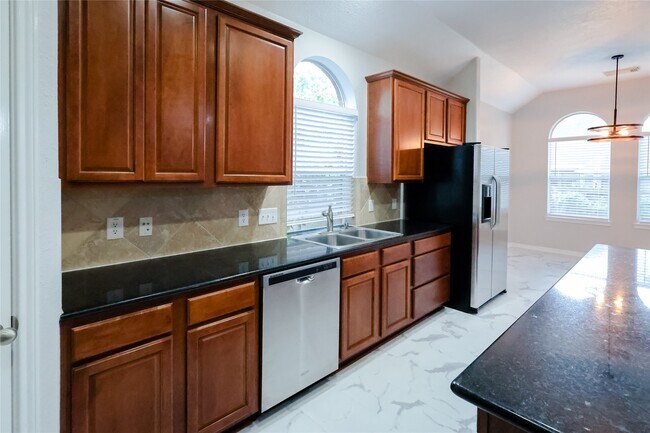 Building Photo - 14 W Archwyck Cir