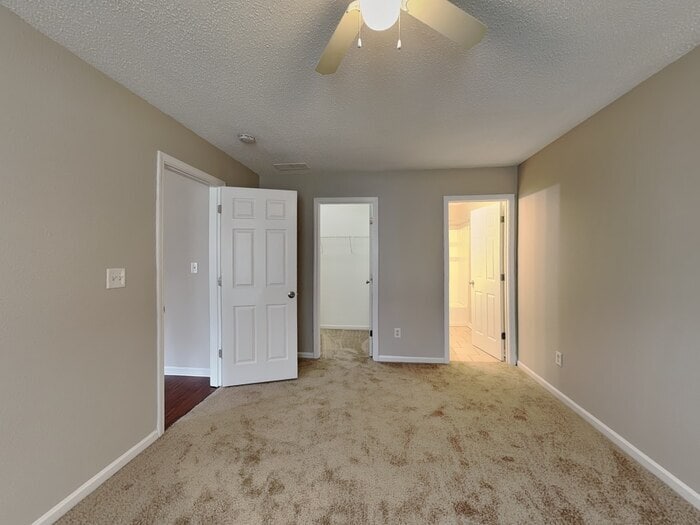 Building Photo - 409 Bridgestone Dr