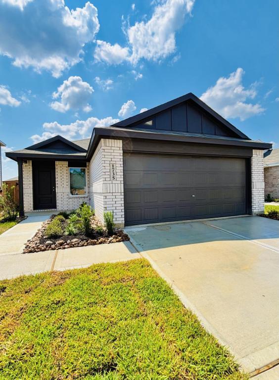 Building Photo - 1735 W Stroker Rd