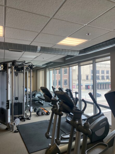 Building Photo - 3670 Woodward Ave