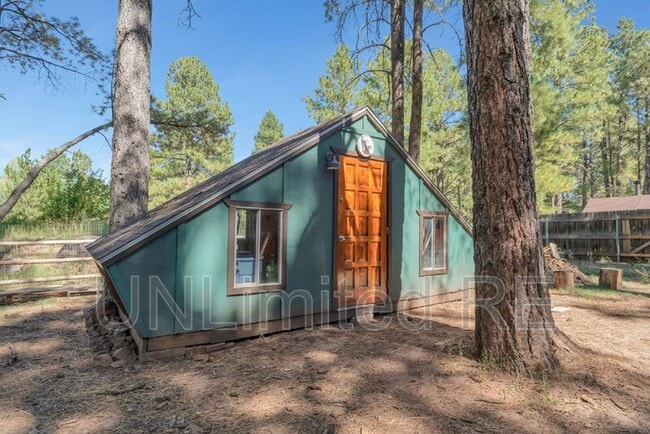 Building Photo - 2411 Black Falls Trail