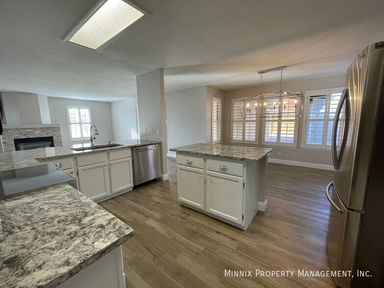 Building Photo - 8241 San Antonio St