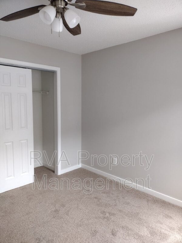 Building Photo - 3902 Birdbrook Dr