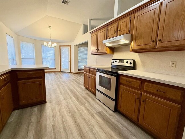 Building Photo - 405 Edwards Dr