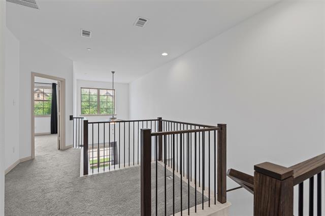 Building Photo - 3012 Gaylord Dr